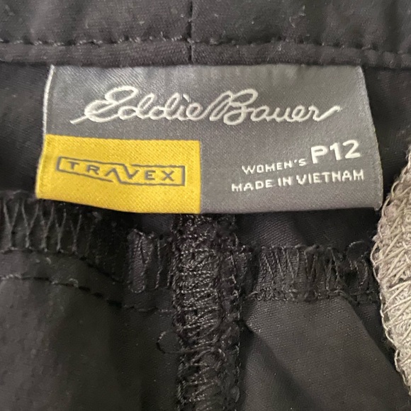 Womens Eddie Bauer Black Outdoor Travel Black Capri Pants Size 12P - Picture 4 of 5